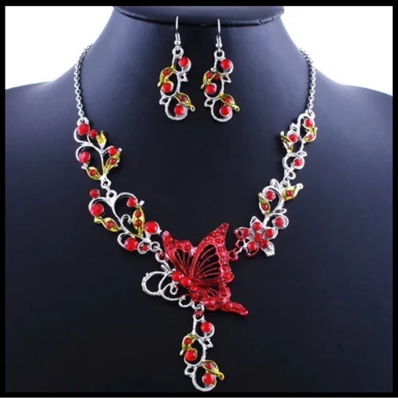 🎁 Red Crystal Butterfly Necklace Earring Set - Picture 7 of 12